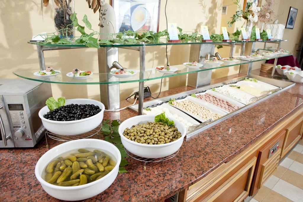 Hotel Slavuna Albena Ngoại thất bức ảnh